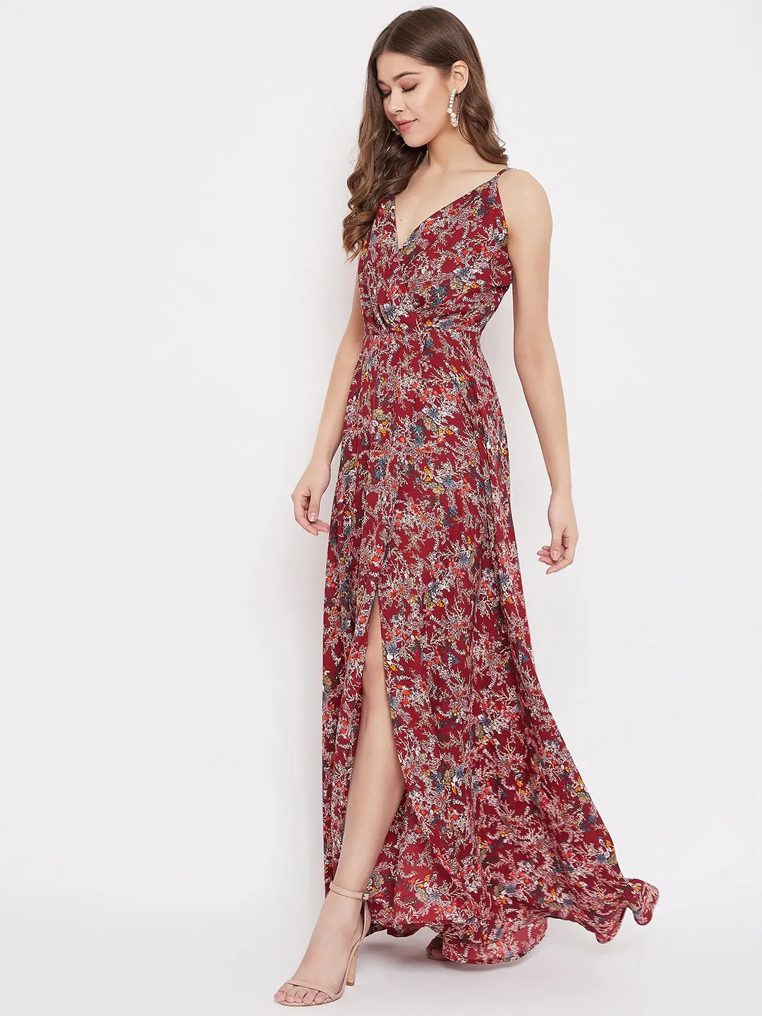 Berrylush Women Maroon Floral Printed V-Neck Maxi Dress