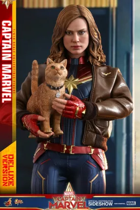 Captain Marvel Deluxe Version Sixth Scale Figure