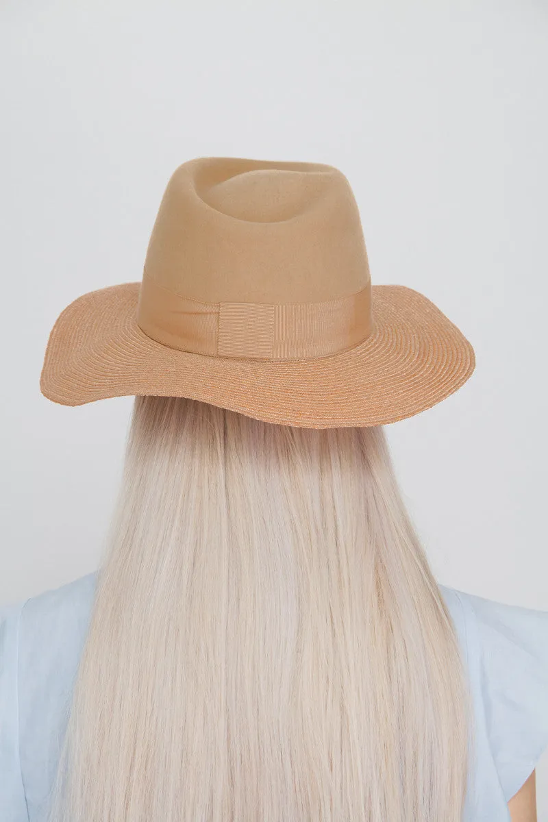 CARLOTTE CAMEL HAT