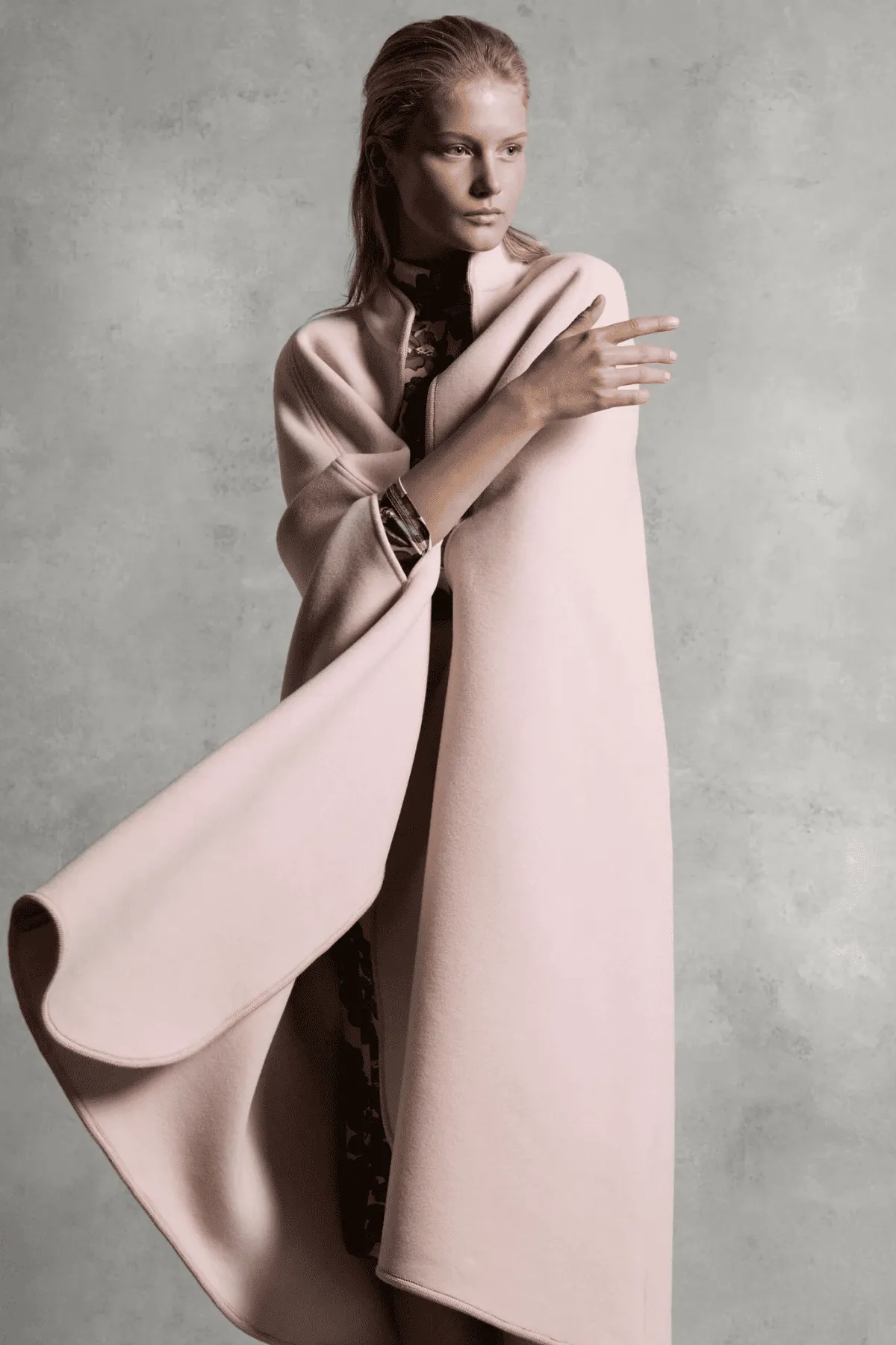 CLAUDIA CAPE BLUSH PINK