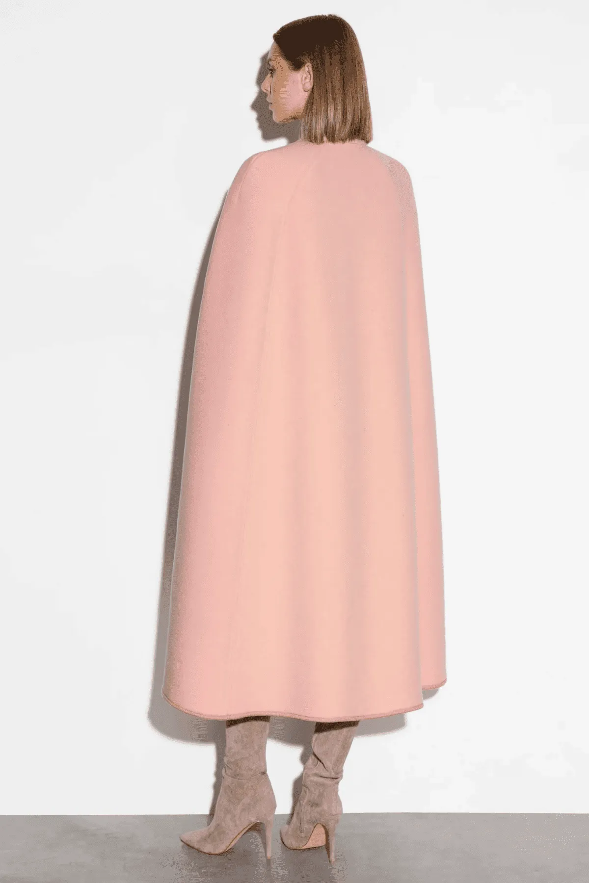 CLAUDIA CAPE BLUSH PINK