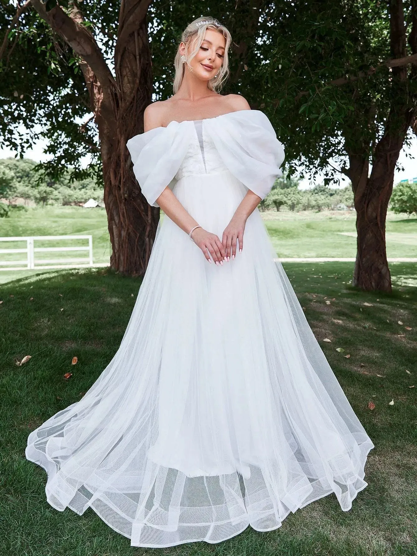 Floral Applique Off Shoulder Mesh Wedding Dress