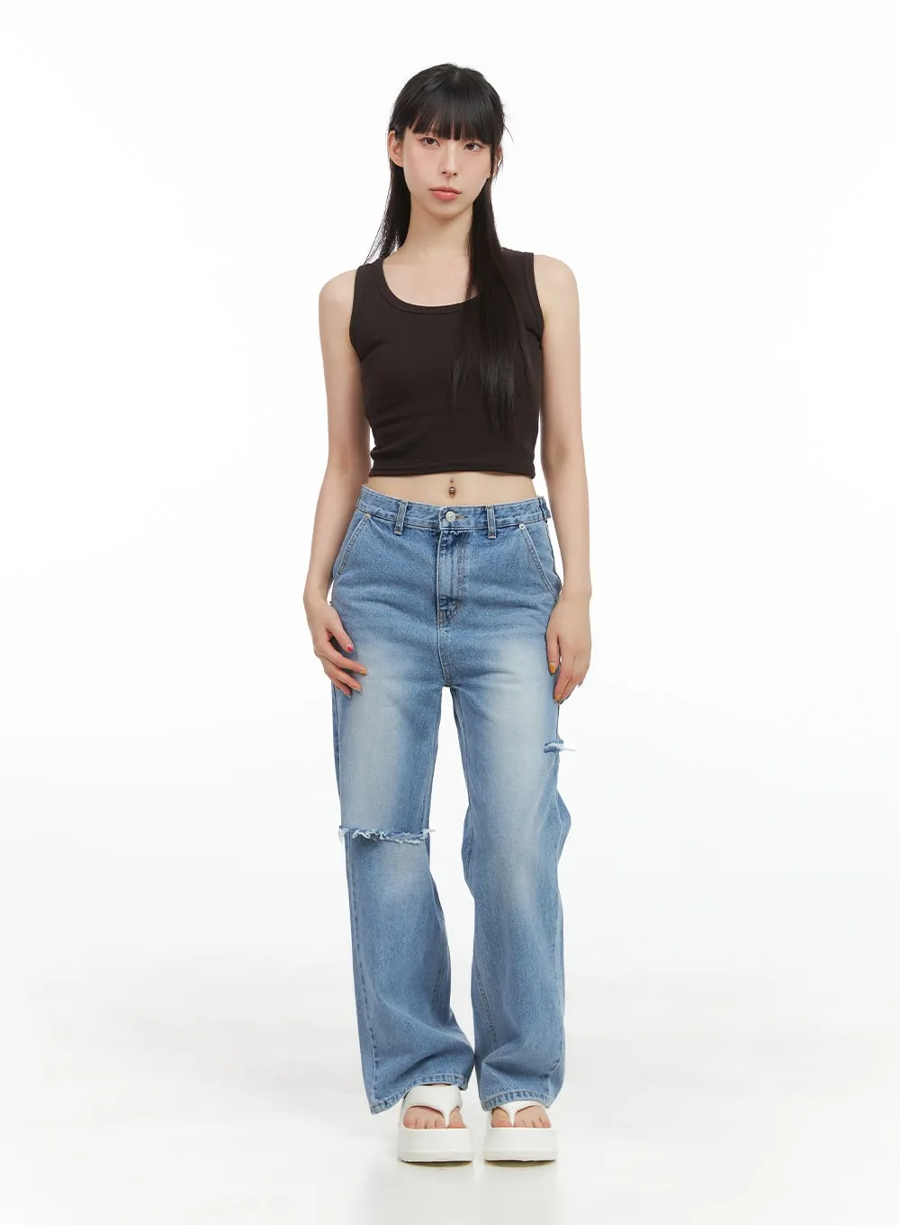 Jen Distressed Straight Jeans CG408