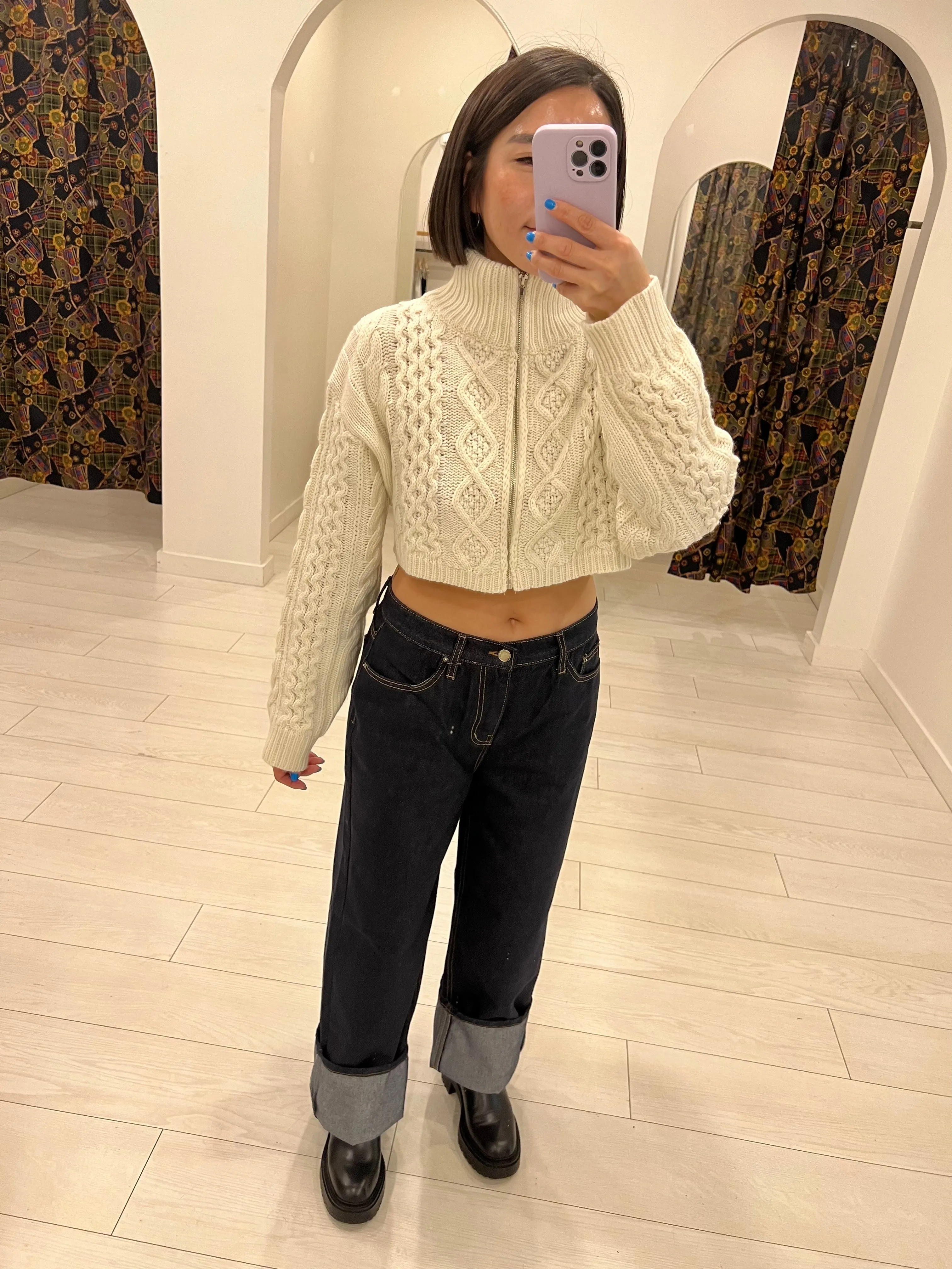 KAMIE Cable-knit cropped zipup