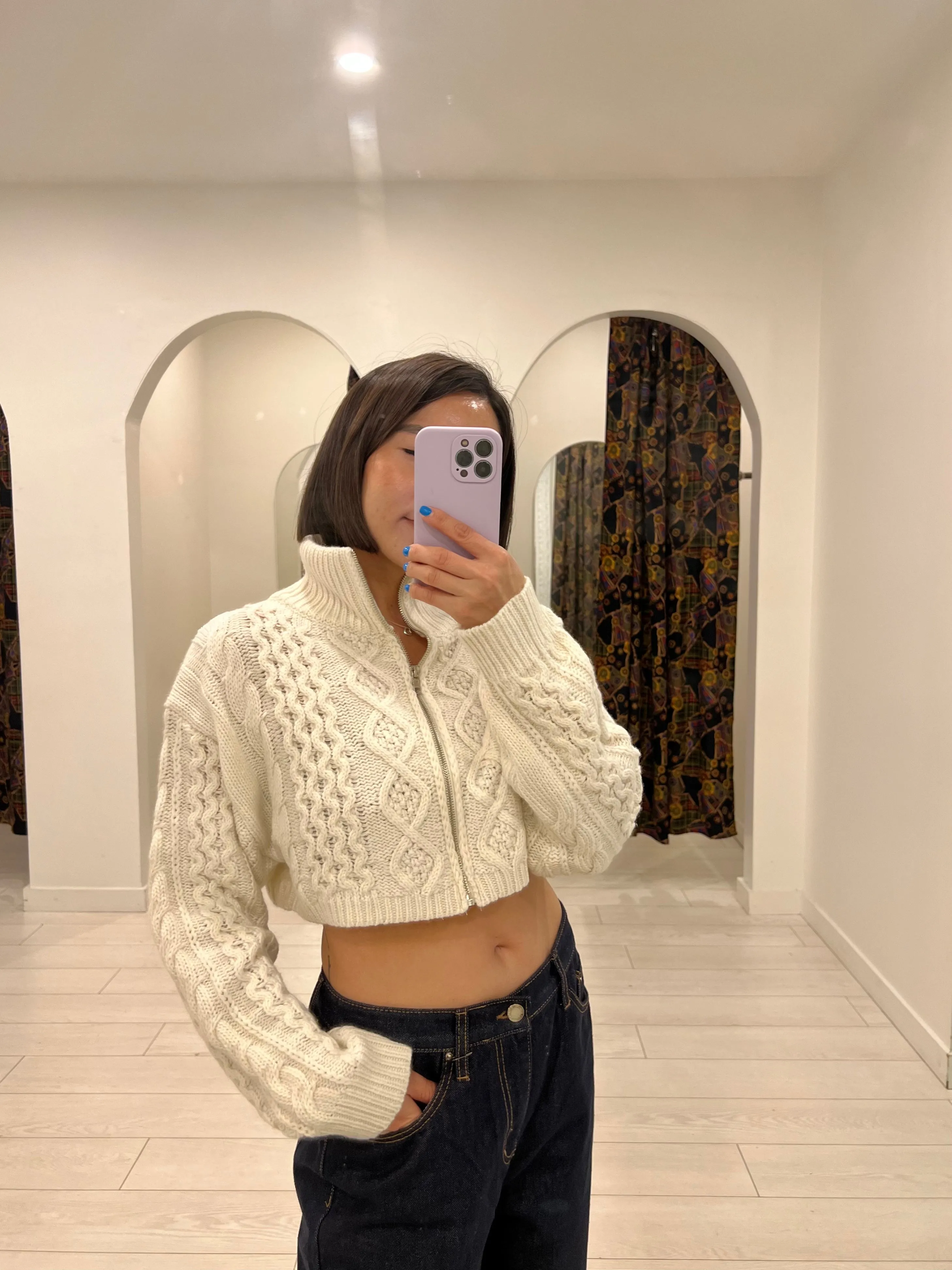 KAMIE Cable-knit cropped zipup