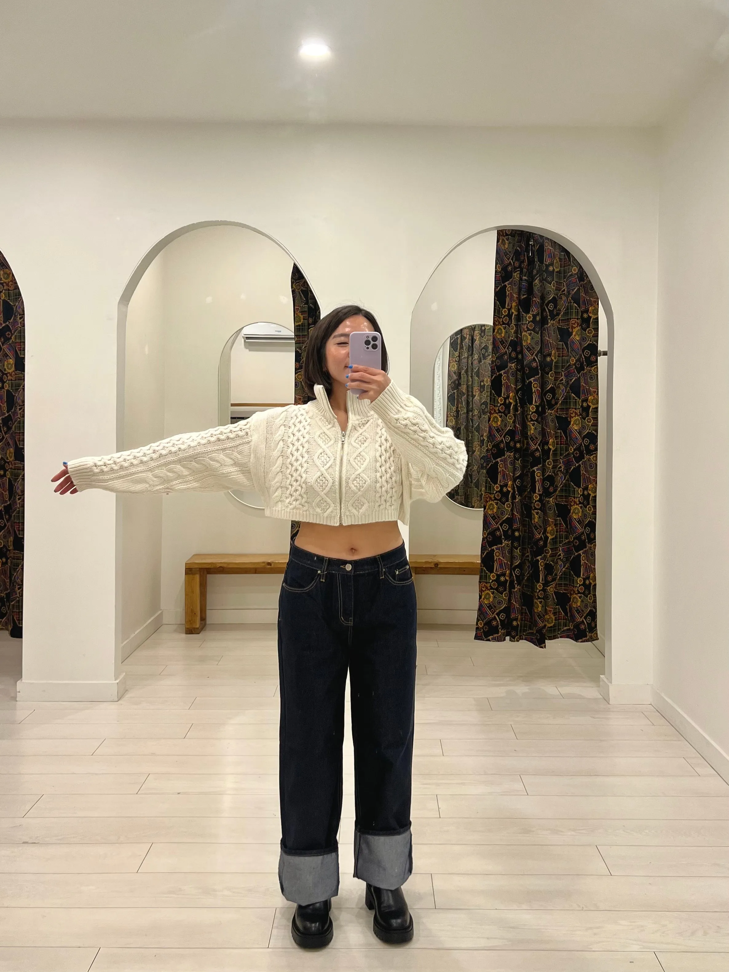 KAMIE Cable-knit cropped zipup