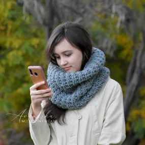 Knit Chunky Scarf | THE HANOVER