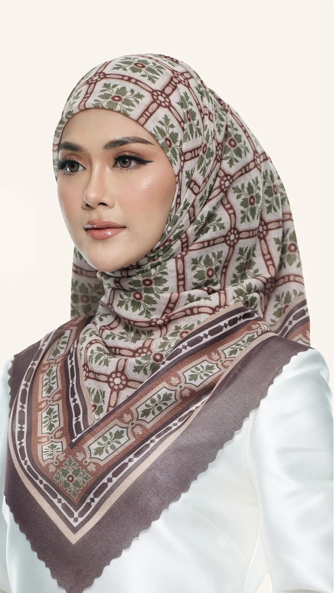 Maharani Raya Square Scarf