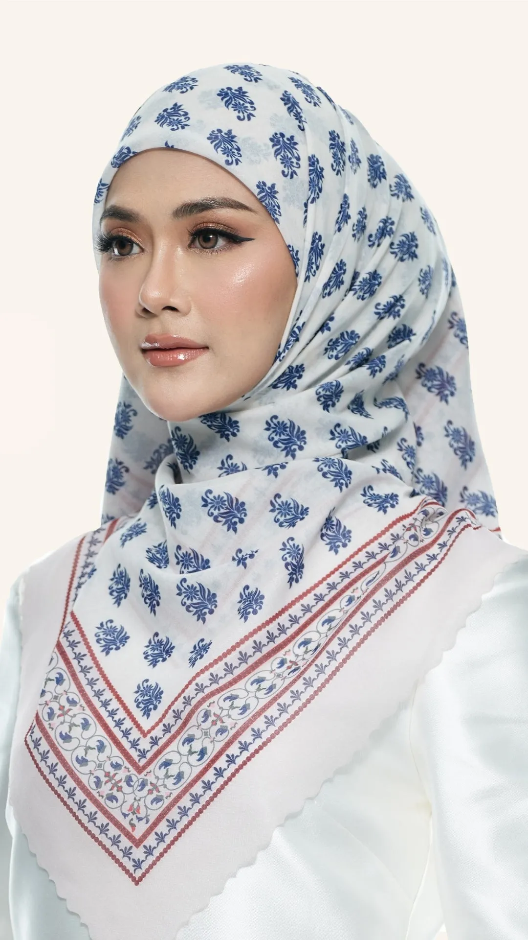 Maharani Raya Square Scarf