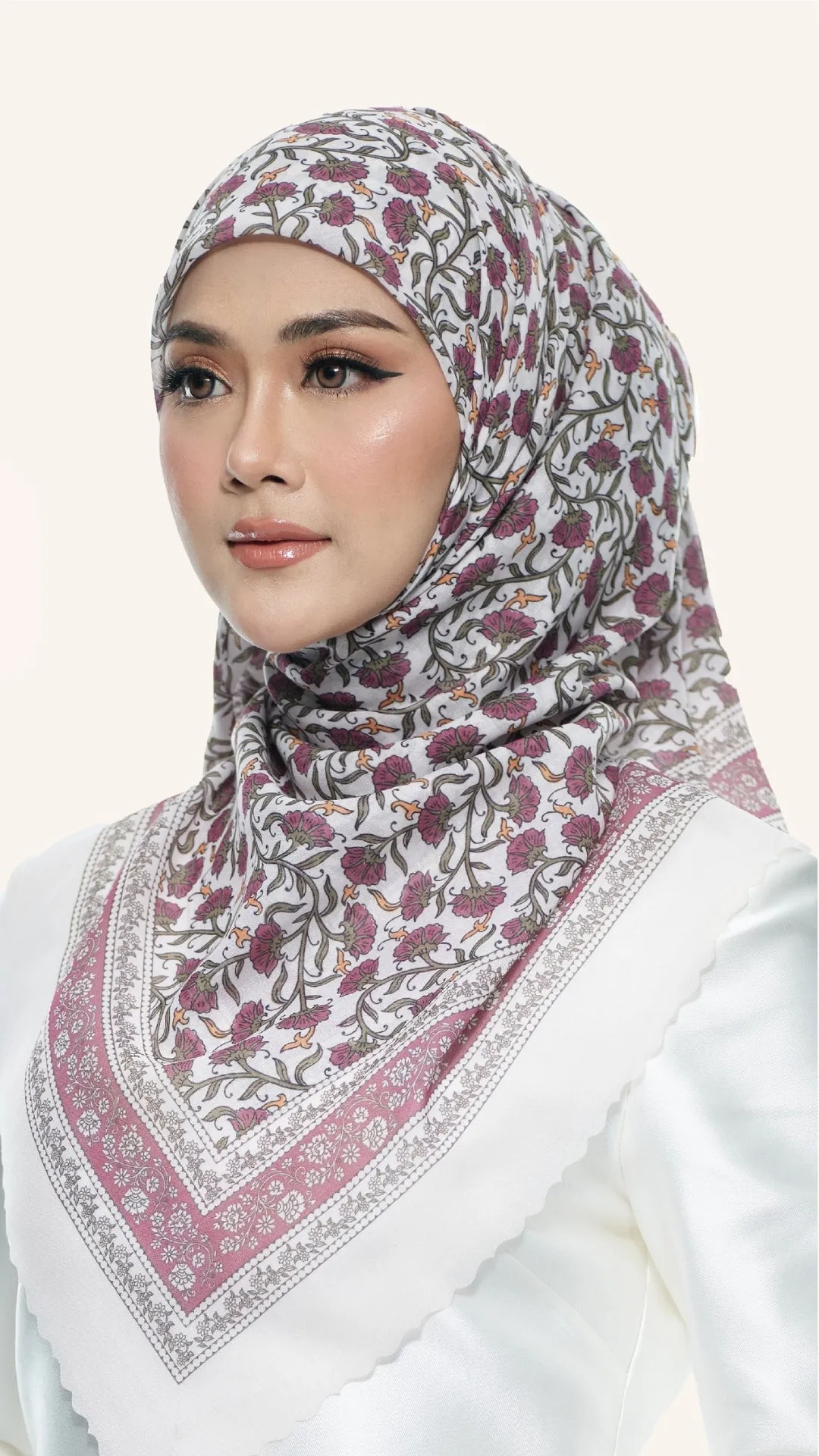 Maharani Raya Square Scarf