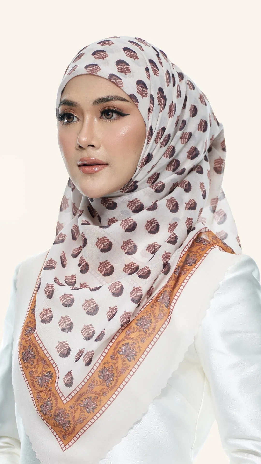 Maharani Raya Square Scarf