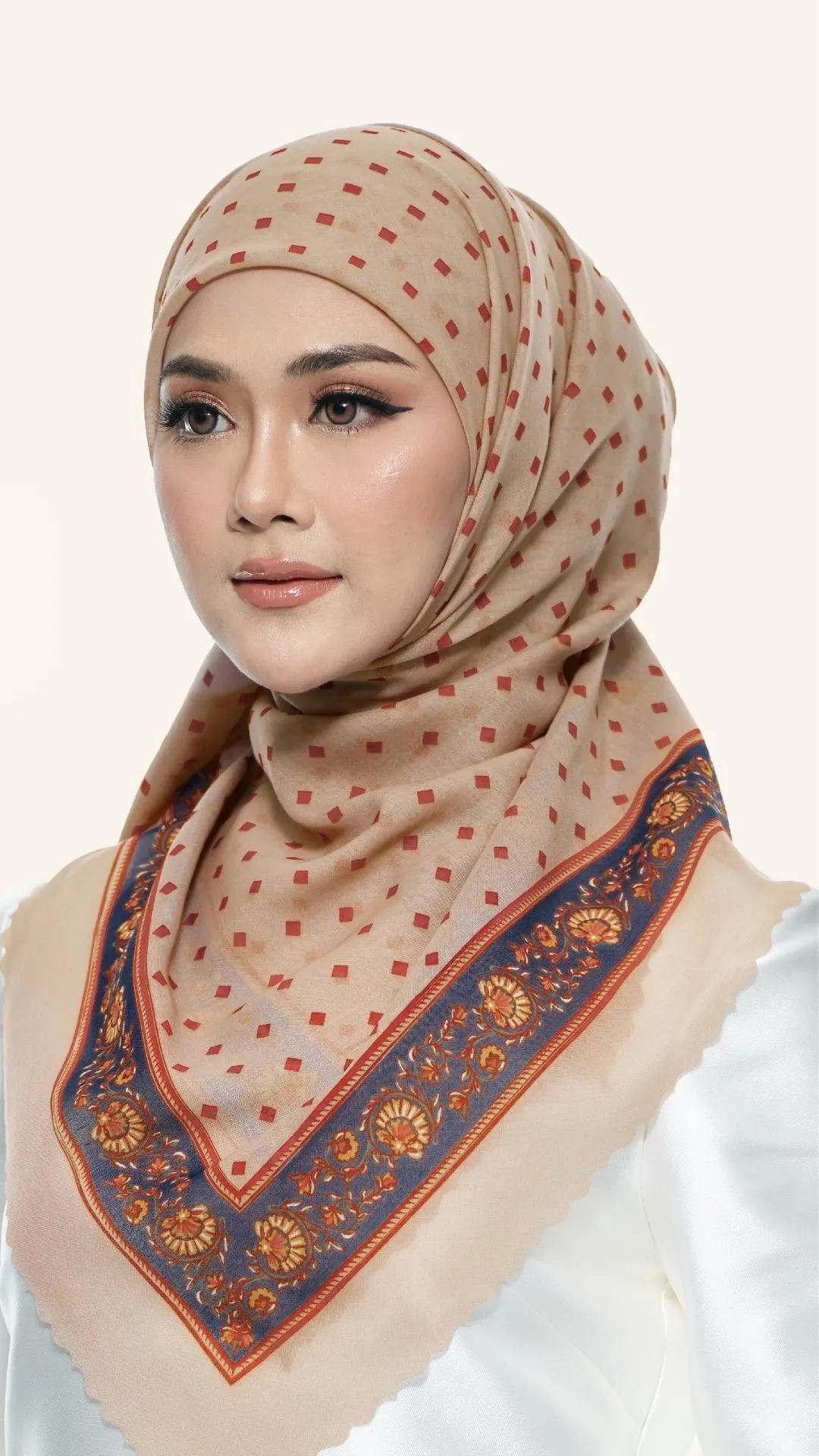 Maharani Raya Square Scarf