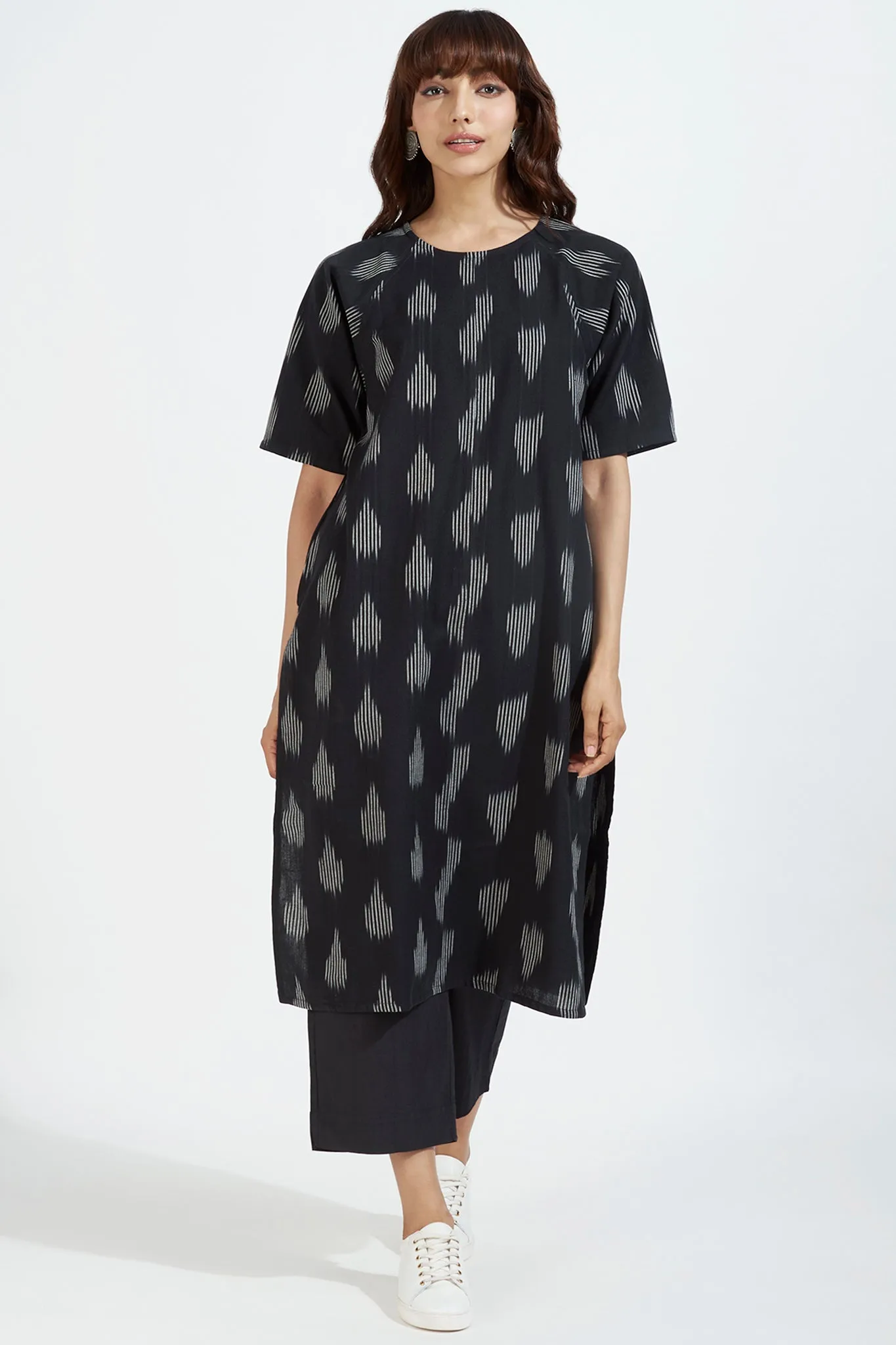 modern tunic with pockets - infinite abyss & ink splatter