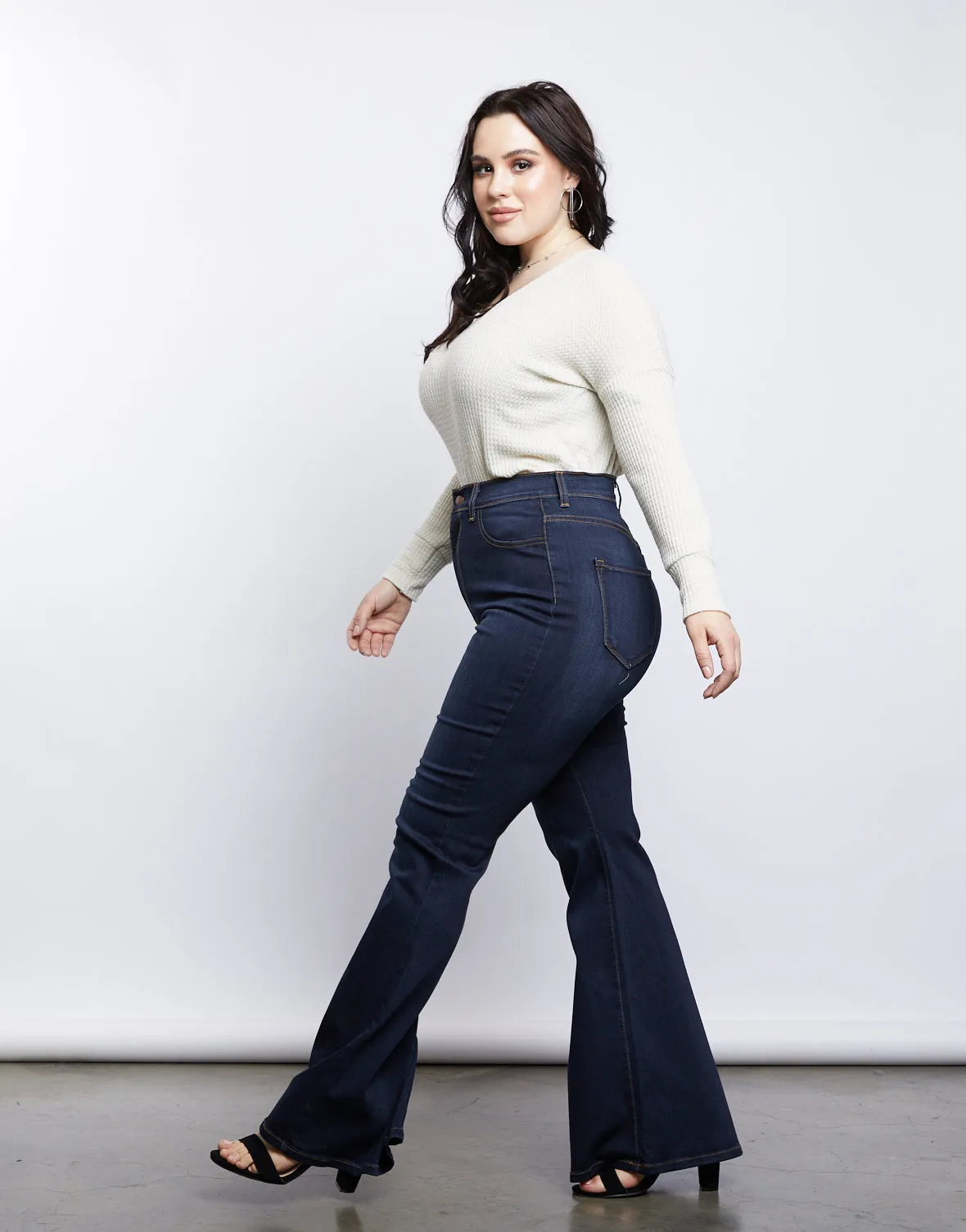 Plus Size 70s Girl Flared Jeans