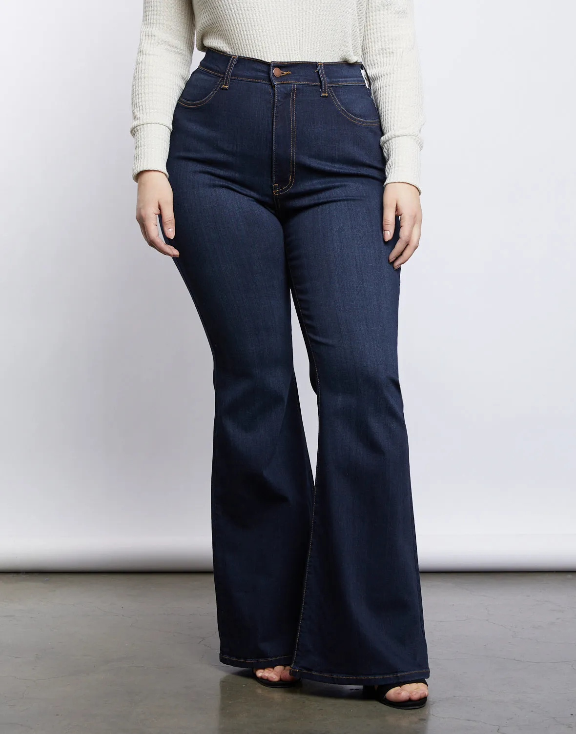 Plus Size 70s Girl Flared Jeans