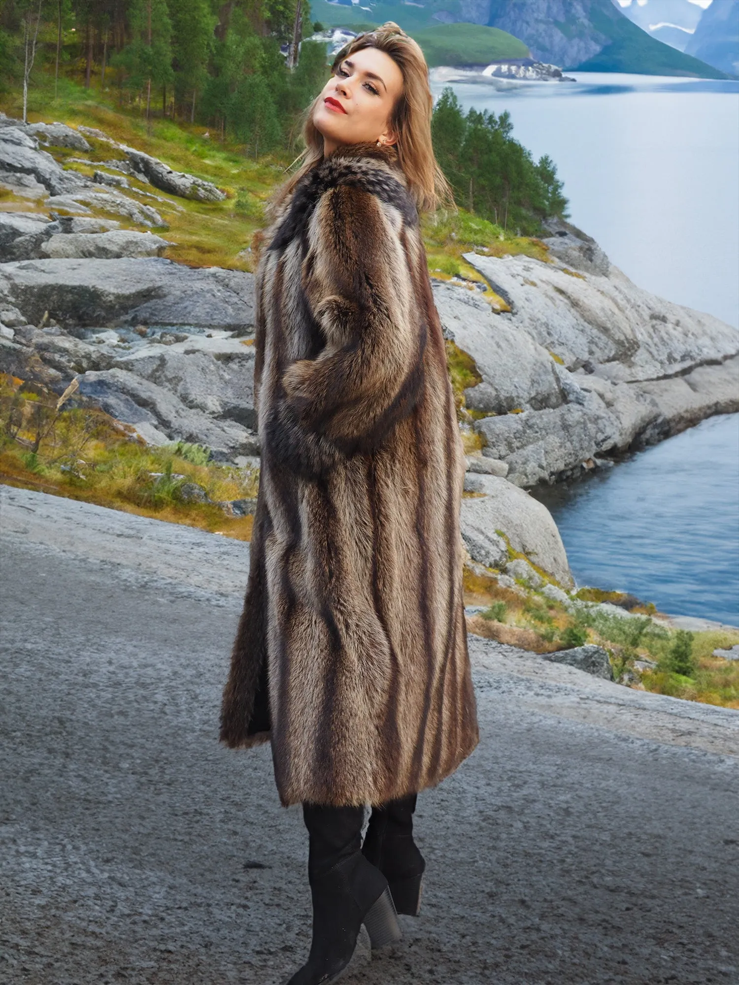 Raccoon Fur Coat Coats Silver Fox Cape Design By Renfrew M/L