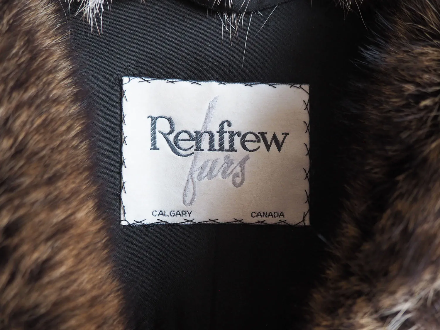 Raccoon Fur Coat Coats Silver Fox Cape Design By Renfrew M/L