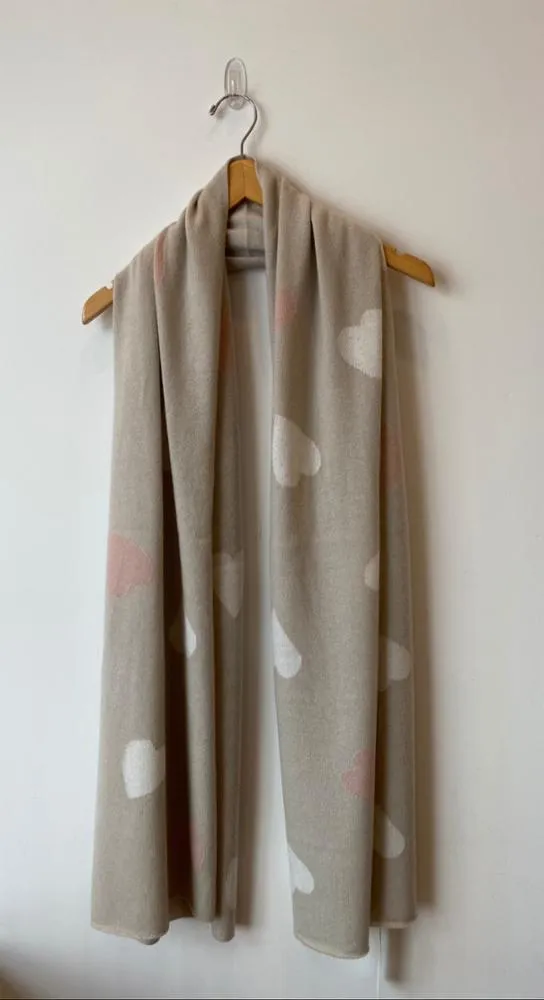 White   Warren - Cashmere Heart Intarsia Scarf in Moonstone Combo