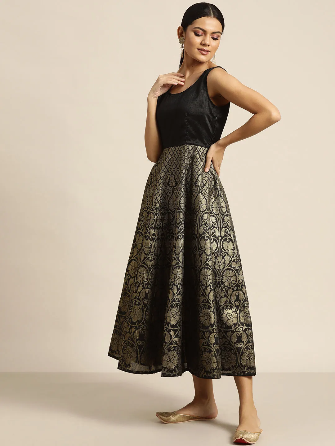 Women Black Foil Print Sleeveless Anarkali Maxi Dress