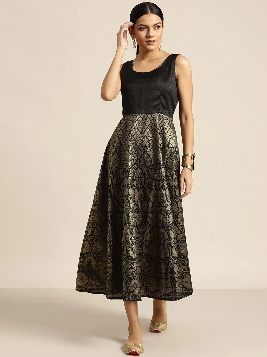 Women Black Foil Print Sleeveless Anarkali Maxi Dress