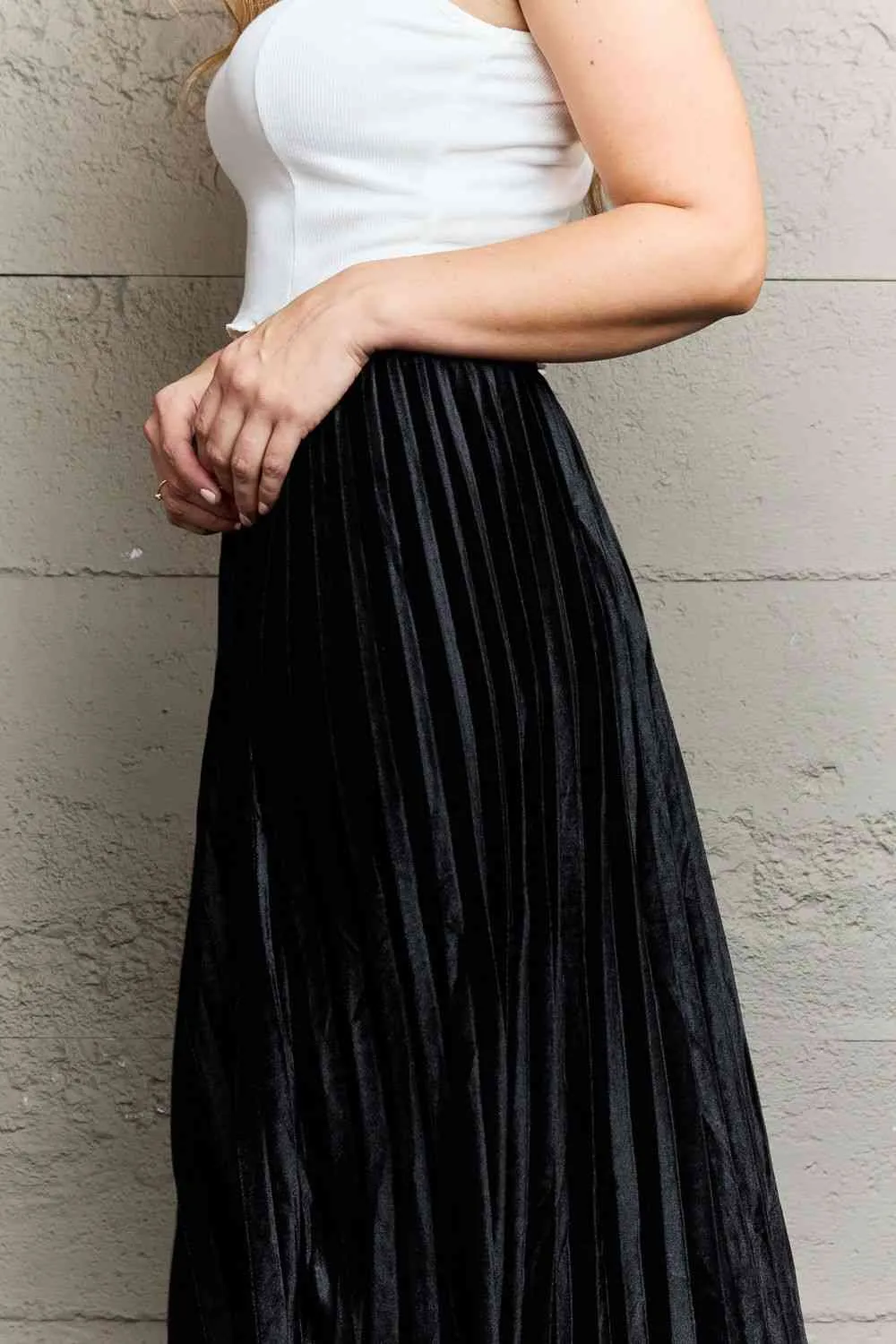 Women's Ninexis Accordion Pleated Flowy Midi Skirt